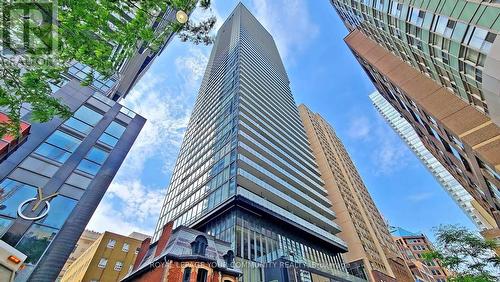 405 - 15 Grenville Street, Toronto, ON - Outdoor