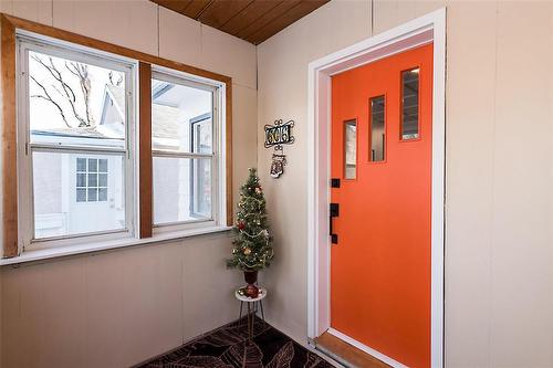 606 Rosedale Avenue, Winnipeg, MB - Indoor Photo Showing Other Room