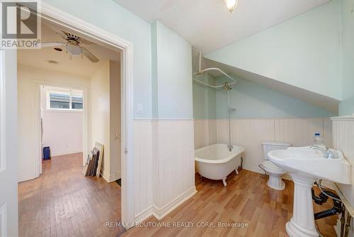 47 Stewart Street, Oakville, ON - Indoor Photo Showing Bathroom