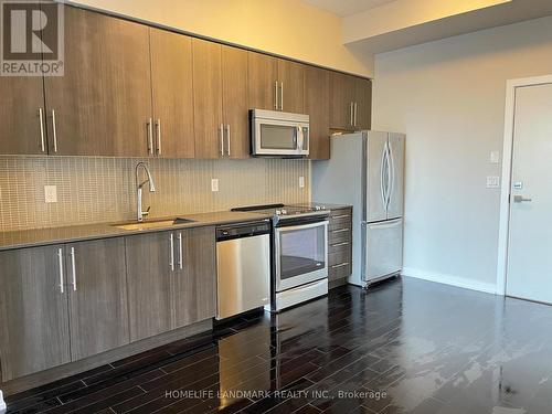 610 - 4011 Brickstone Mews, Mississauga, ON - Indoor Photo Showing Kitchen