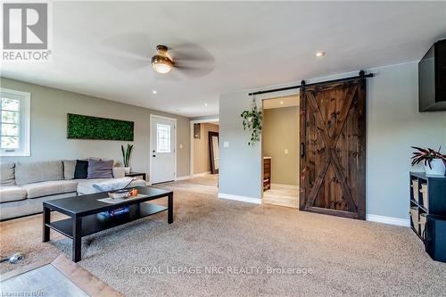 52078 Regional Road 24, Wainfleet, ON - Indoor Photo Showing Living Room