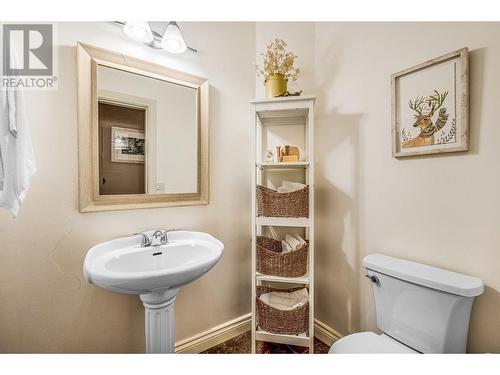 3515 Ridge Boulevard, West Kelowna, BC - Indoor Photo Showing Bathroom