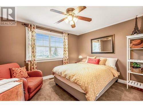 3515 Ridge Boulevard, West Kelowna, BC - Indoor Photo Showing Bedroom