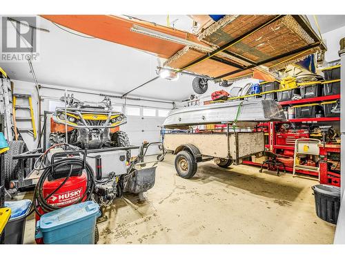 garage has sink with both hot and cold water - 3515 Ridge Boulevard, West Kelowna, BC - Indoor Photo Showing Garage