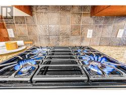 Duel Fuel - gas on top, electric oven - 