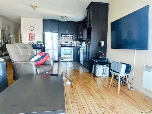 Vue d'ensemble - 202-356 Rue Notre-Dame E., Trois-Rivières, QC - Indoor Photo Showing Living Room