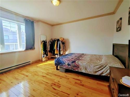 Chambre Ã Â coucher - 202-356 Rue Notre-Dame E., Trois-Rivières, QC - Indoor Photo Showing Bedroom