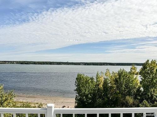 Vue sur l'eau - 202-356 Rue Notre-Dame E., Trois-Rivières, QC - Outdoor With Body Of Water With View