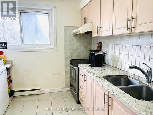 874 - 38 Tandridge Crescent, Toronto, ON - Indoor Photo Showing Kitchen With Double Sink