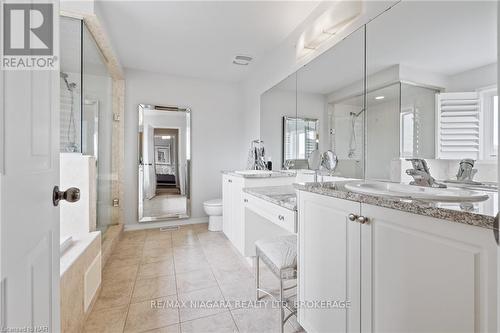 8849 Dogwood Crescent, Niagara Falls, ON - Indoor Photo Showing Bathroom