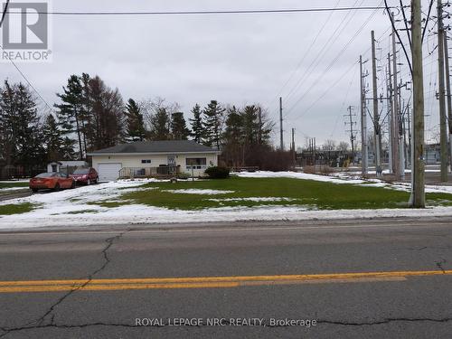 699 Gilmore Road, Fort Erie (331 - Bowen), ON - Outdoor With View