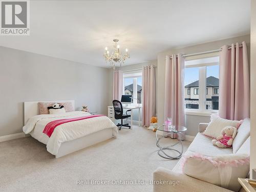 395 Klein Circle, Hamilton (Meadowlands), ON - Indoor Photo Showing Bedroom