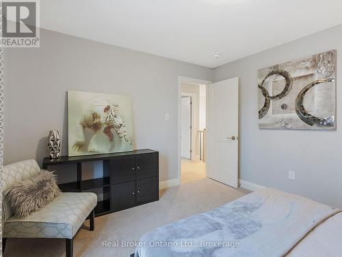 395 Klein Circle, Hamilton (Meadowlands), ON - Indoor Photo Showing Bedroom