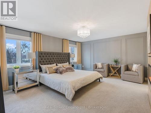 395 Klein Circle, Hamilton (Meadowlands), ON - Indoor Photo Showing Bedroom