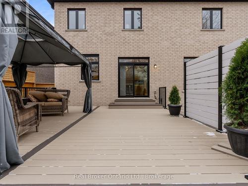 395 Klein Circle, Hamilton (Meadowlands), ON - Outdoor With Exterior