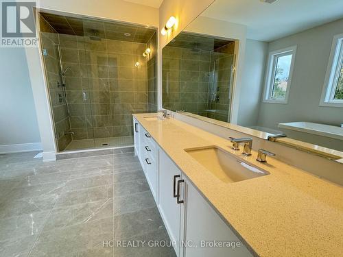 48 John Bradbury Court, Aurora, ON - Indoor Photo Showing Bathroom