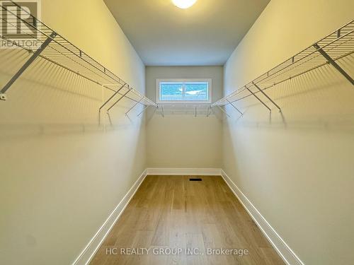 48 John Bradbury Court, Aurora, ON - Indoor With Storage