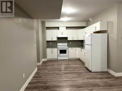 3459 Archworth Avenue, Coquitlam, BC - Indoor Photo Showing Kitchen