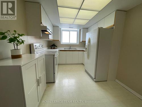 1001 - 1705 Playfair Drive, Ottawa, ON - Indoor Photo Showing Laundry Room