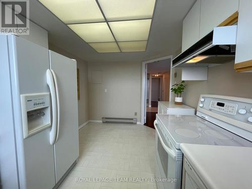 1001 - 1705 Playfair Drive, Ottawa, ON - Indoor Photo Showing Laundry Room