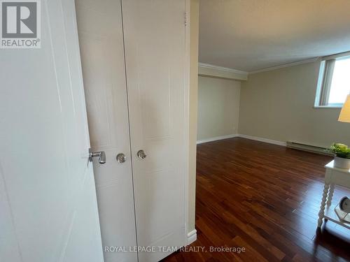 1001 - 1705 Playfair Drive, Ottawa, ON - Indoor Photo Showing Other Room