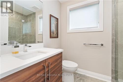 11 - 6 Juniper Trail, Welland, ON - Indoor Photo Showing Bathroom