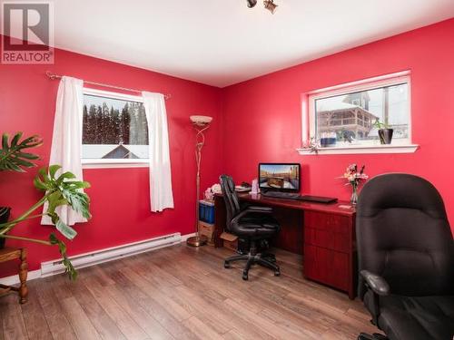 22-19 Wann Road, Whitehorse, YT - Indoor Photo Showing Office