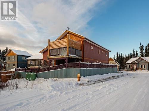 22-19 Wann Road, Whitehorse, YT - Outdoor