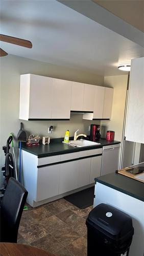 303 1583 26Th Street, Brandon, MB - Indoor Photo Showing Kitchen