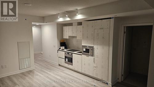 3308 - 230 Simcoe Street, Toronto, ON - Indoor Photo Showing Other Room