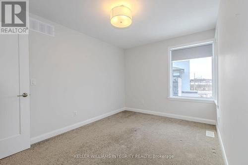 143 Boundstone Way, Ottawa, ON - Indoor Photo Showing Other Room