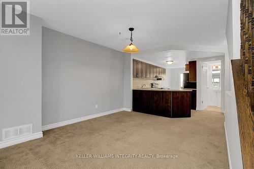 442 Harvest Valley Avenue, Ottawa, ON - Indoor Photo Showing Kitchen