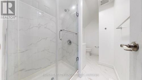 A - 620 Srigley Street, Newmarket, ON - Indoor Photo Showing Bathroom