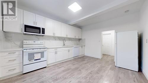 A - 620 Srigley Street, Newmarket, ON - Indoor Photo Showing Kitchen