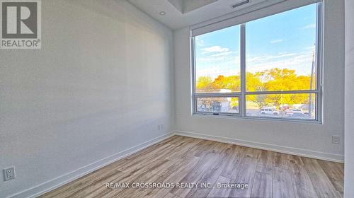 201 - 181 Sheppard Avenue E, Toronto, ON - Indoor Photo Showing Other Room