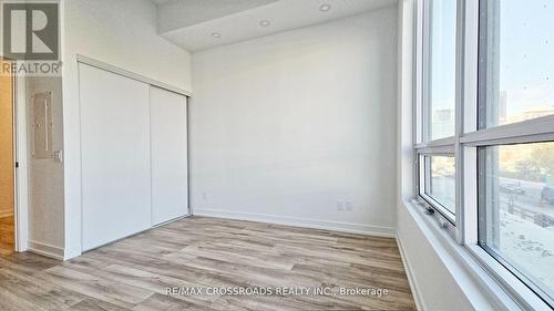 201 - 181 Sheppard Avenue E, Toronto, ON - Indoor Photo Showing Other Room