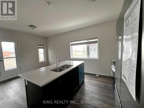 137 Colborne Street E, Orillia, ON - Indoor Photo Showing Kitchen With Double Sink