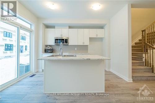 655 Prominence Way, Ottawa, ON - Indoor Photo Showing Kitchen