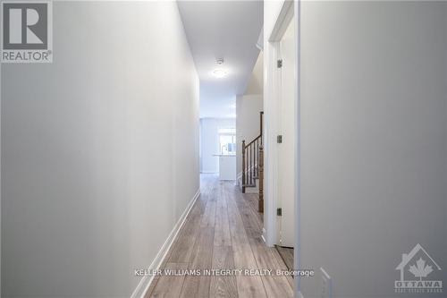 655 Prominence Way, Ottawa, ON - Indoor Photo Showing Other Room