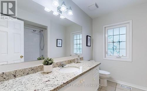 36 Meadowgrass Crescent, Markham, ON - Indoor Photo Showing Bathroom