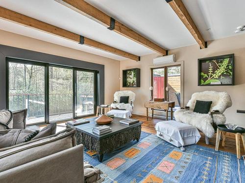 Salle familiale - 55 Ch. De La Colline, Saint-Sauveur, QC - Indoor Photo Showing Living Room