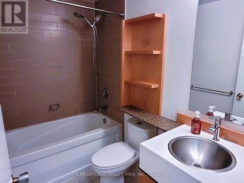 2707 - 10 Navy Wharf Court, Toronto, ON - Indoor Photo Showing Bathroom