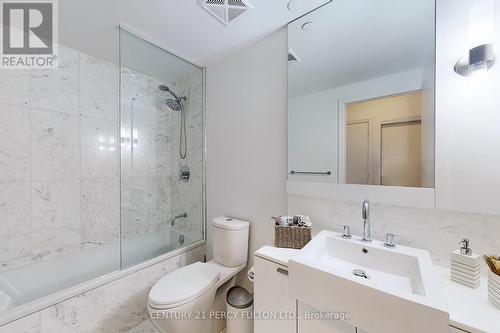 3901 - 88 Blue Jays Way, Toronto, ON - Indoor Photo Showing Bathroom