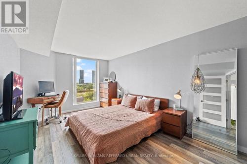 915 - 705 King Street W, Toronto, ON - Indoor Photo Showing Bedroom