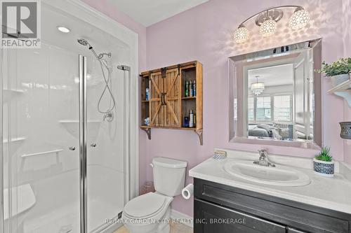 6366 Shapton Crescent, Niagara Falls (219 - Forestview), ON - Indoor Photo Showing Bathroom