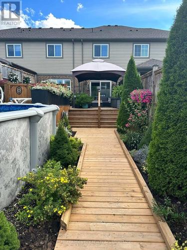 6366 Shapton Crescent, Niagara Falls (219 - Forestview), ON - Outdoor With Above Ground Pool With Deck Patio Veranda