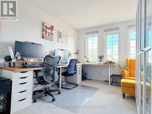 2 Frederick Taylor Way W, East Gwillimbury, ON - Indoor Photo Showing Office