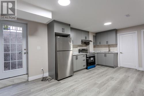 Lower - 7 Sierra Peak Court, Brampton, ON - Indoor Photo Showing Kitchen