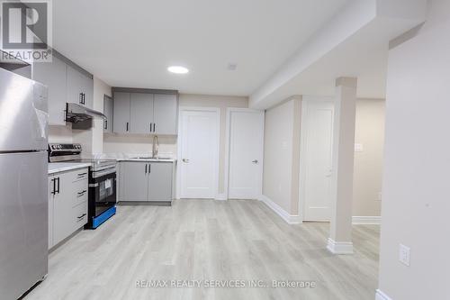 Lower - 7 Sierra Peak Court, Brampton, ON - Indoor Photo Showing Kitchen