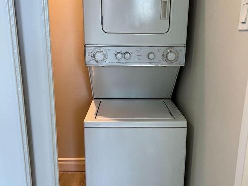 1212-940 Caledonia Rd, Toronto, ON - Indoor Photo Showing Laundry Room